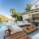 Villa Yoga And Relaxation Retreat In The Heart Of Nature *