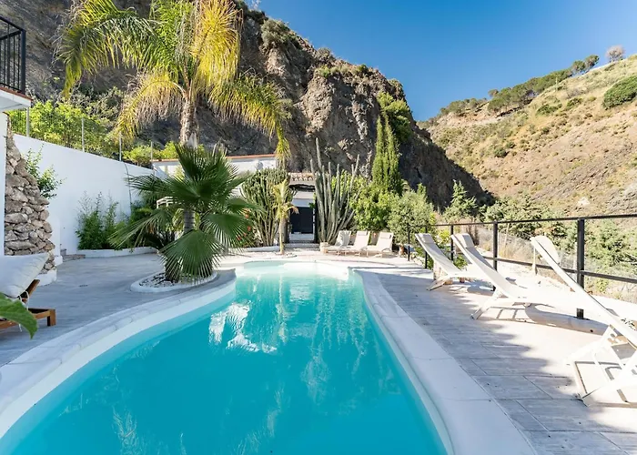 Yoga And Relaxation Retreat In The Heart Of Nature Villa Málaga